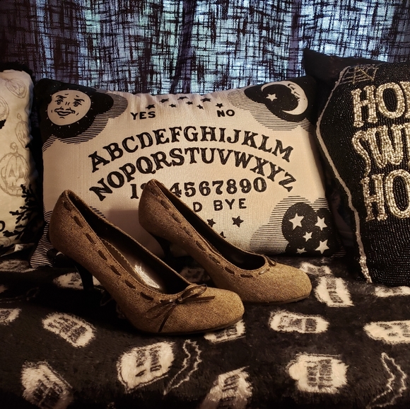 Cute heels with bow - Picture 4 of 5